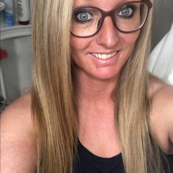 Meet your Posher, Brooke - Picture 4 of 16